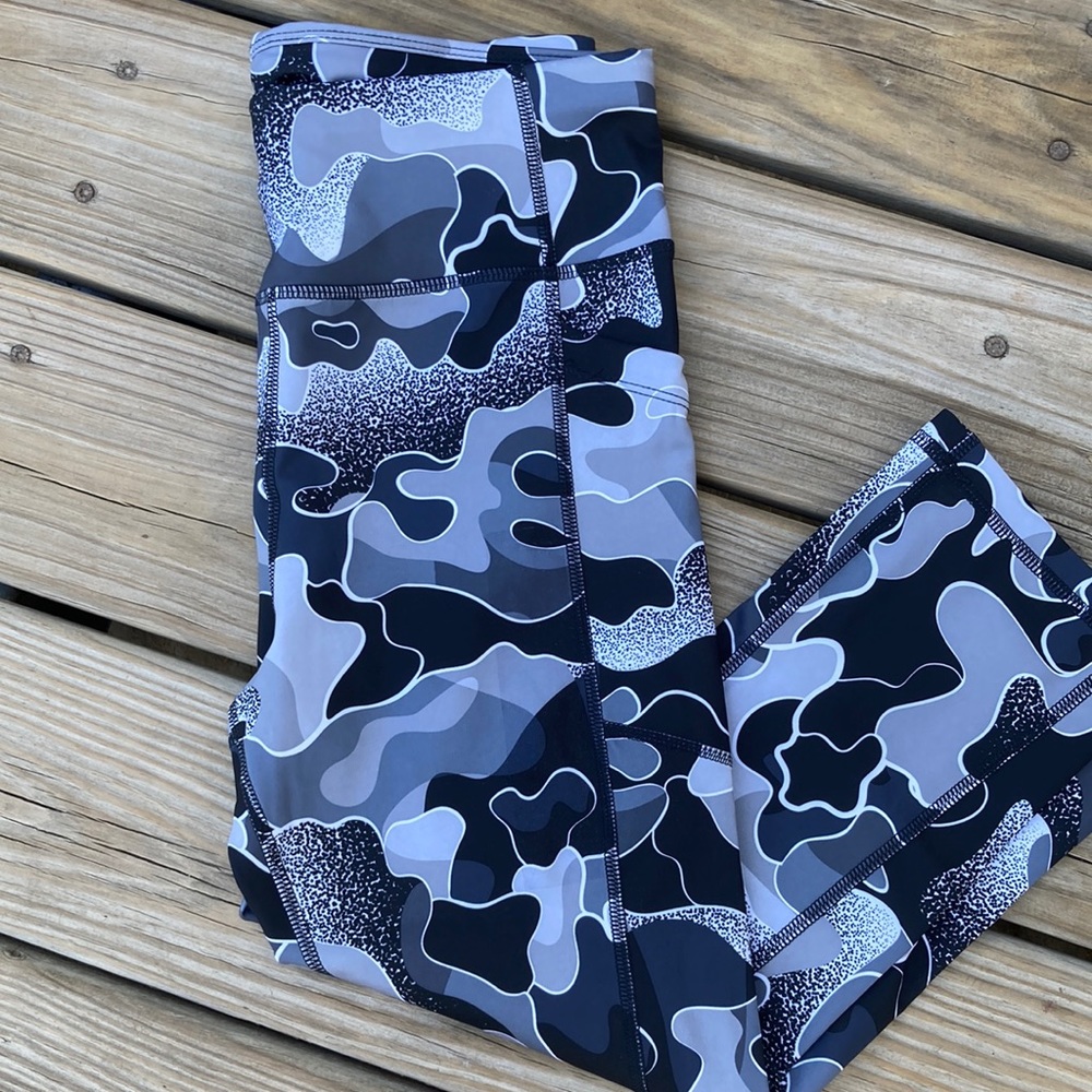AVIA: crop leggings NWOT